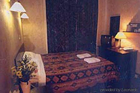 Four Stars Hotel Londres Exterior foto